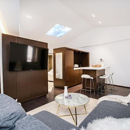 Appartement Place Des Lices Avec Parking Saint-Tropez Esterno foto