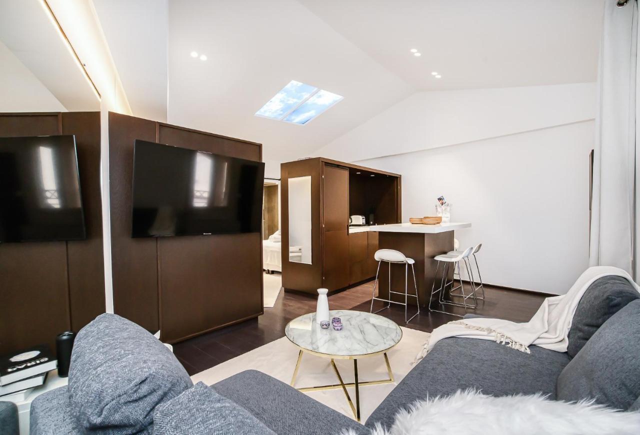 Appartement Place Des Lices Avec Parking Saint-Tropez Esterno foto
