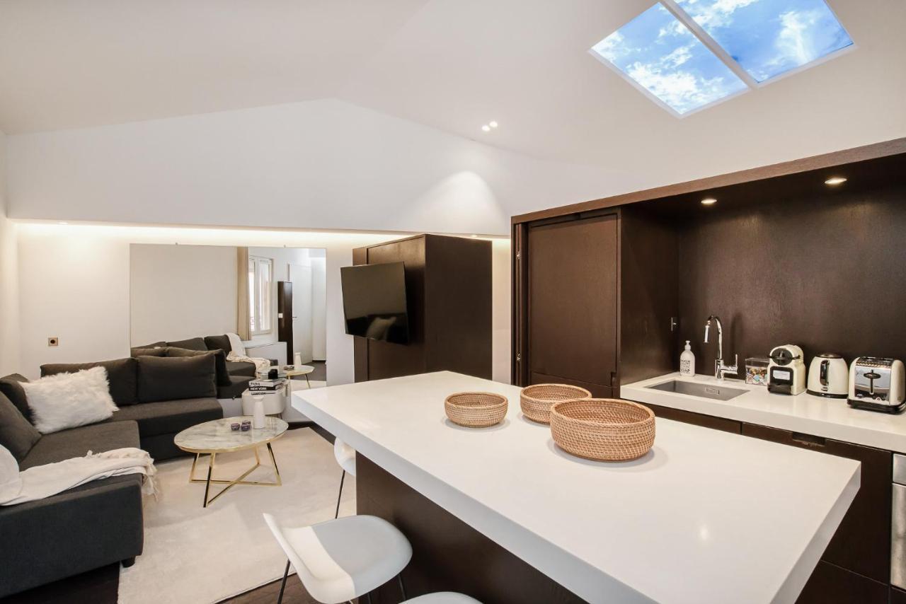 Appartement Place Des Lices Avec Parking Saint-Tropez Esterno foto